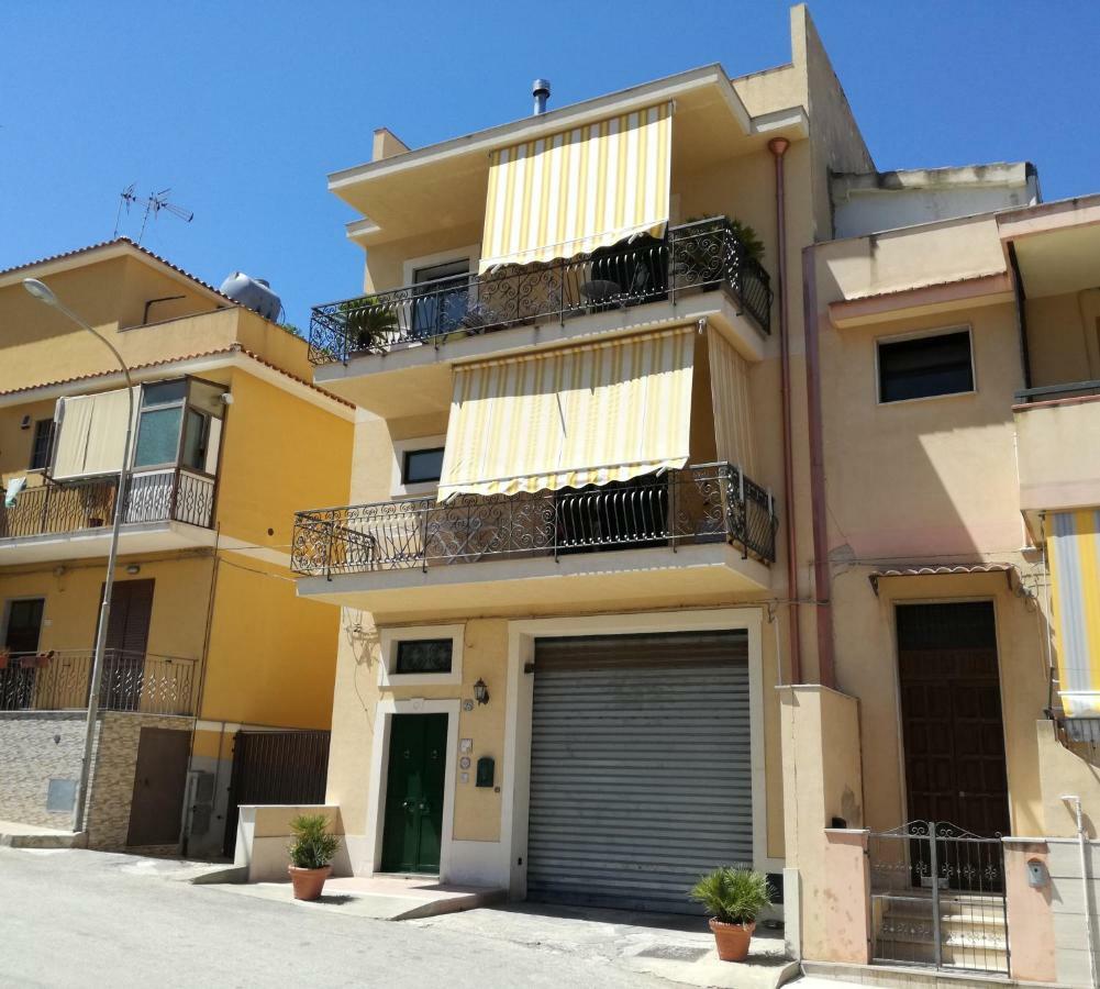 Apartmán La Dimora Di Helios Noto Exteriér fotografie